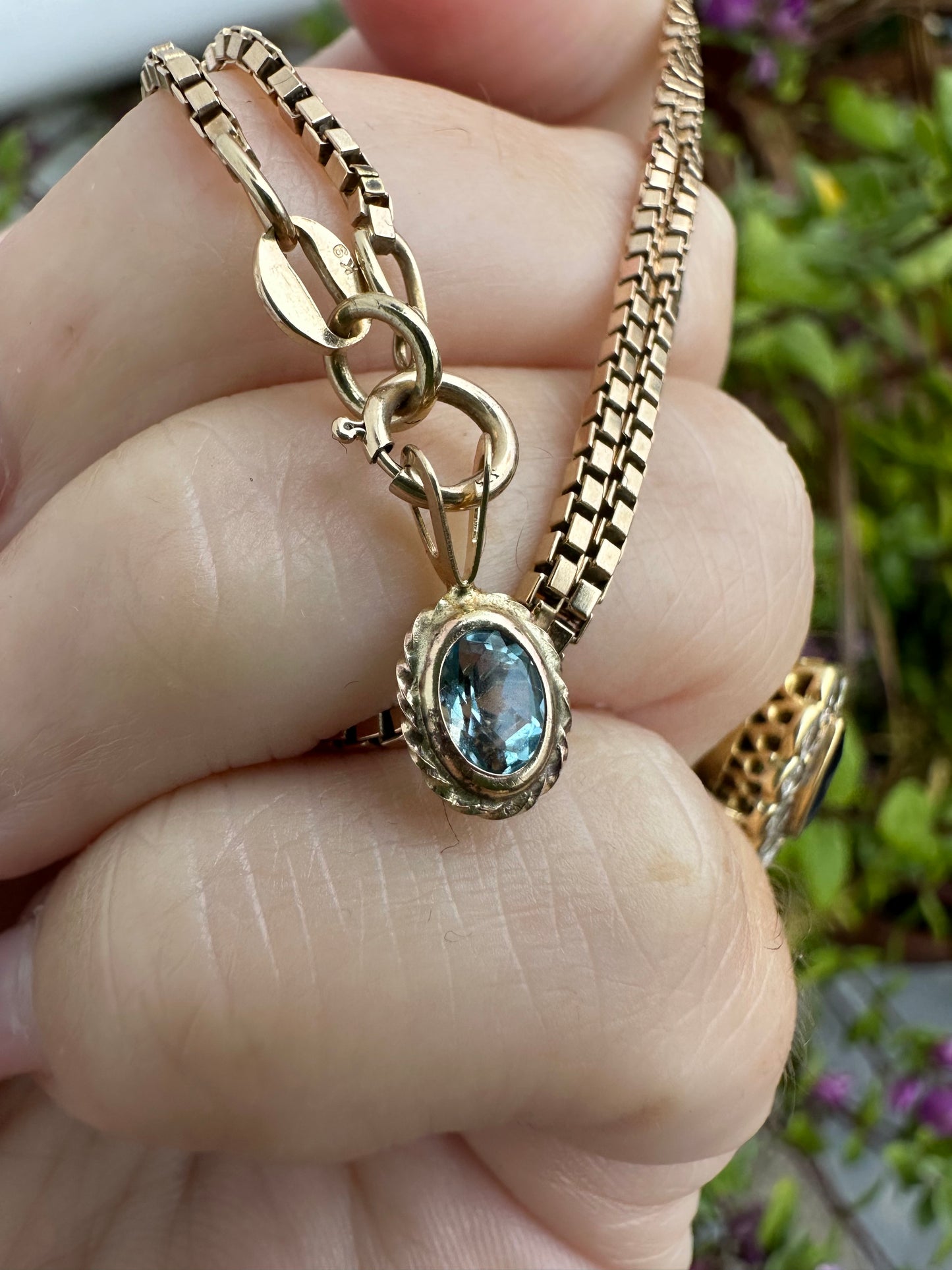 9ct Gold Topaz charm