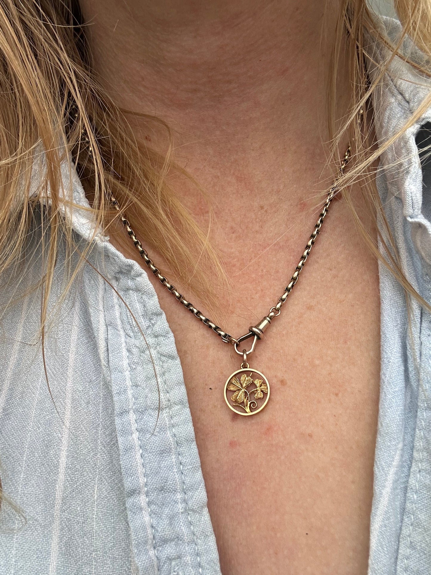 Vintage 9ct gold Clover charm