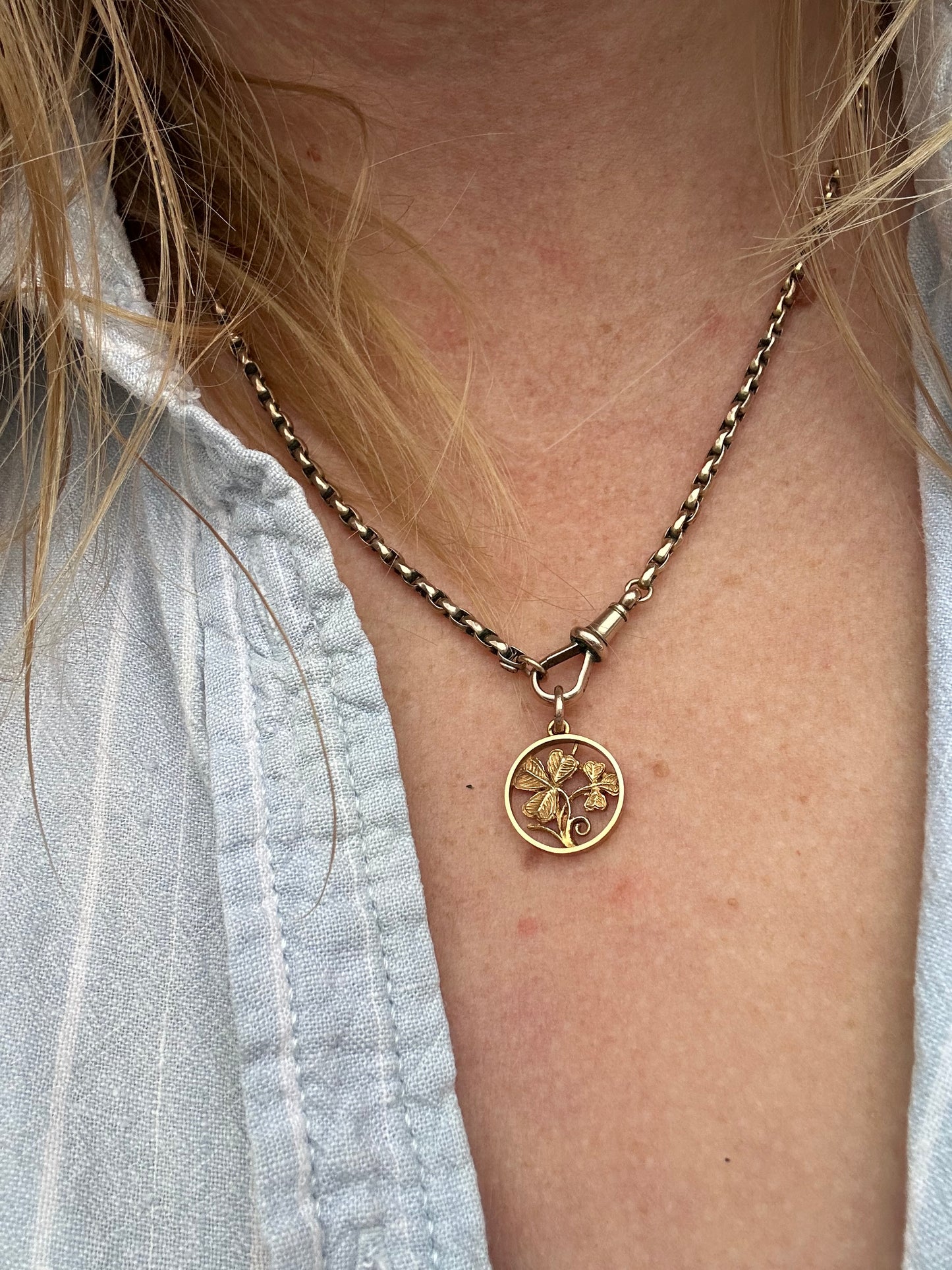 Vintage 9ct gold Clover charm