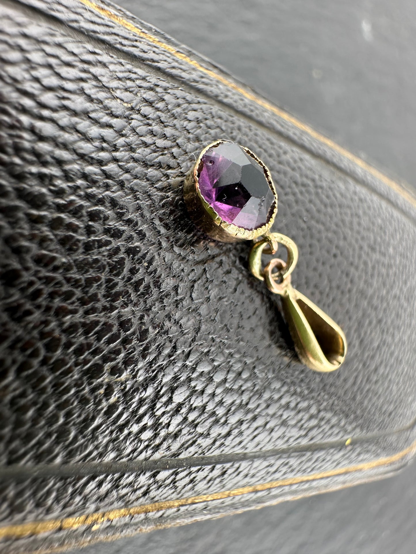 Edwardian 9ct Gold Amethyst charm
