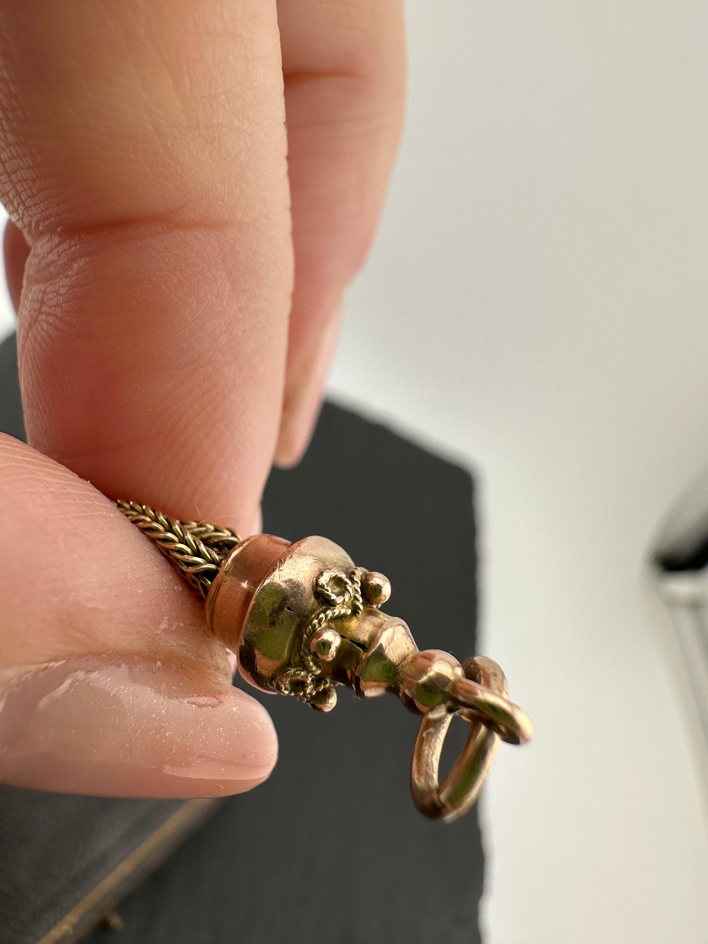 9ct Gold Victorian Etruscan Tassel charm