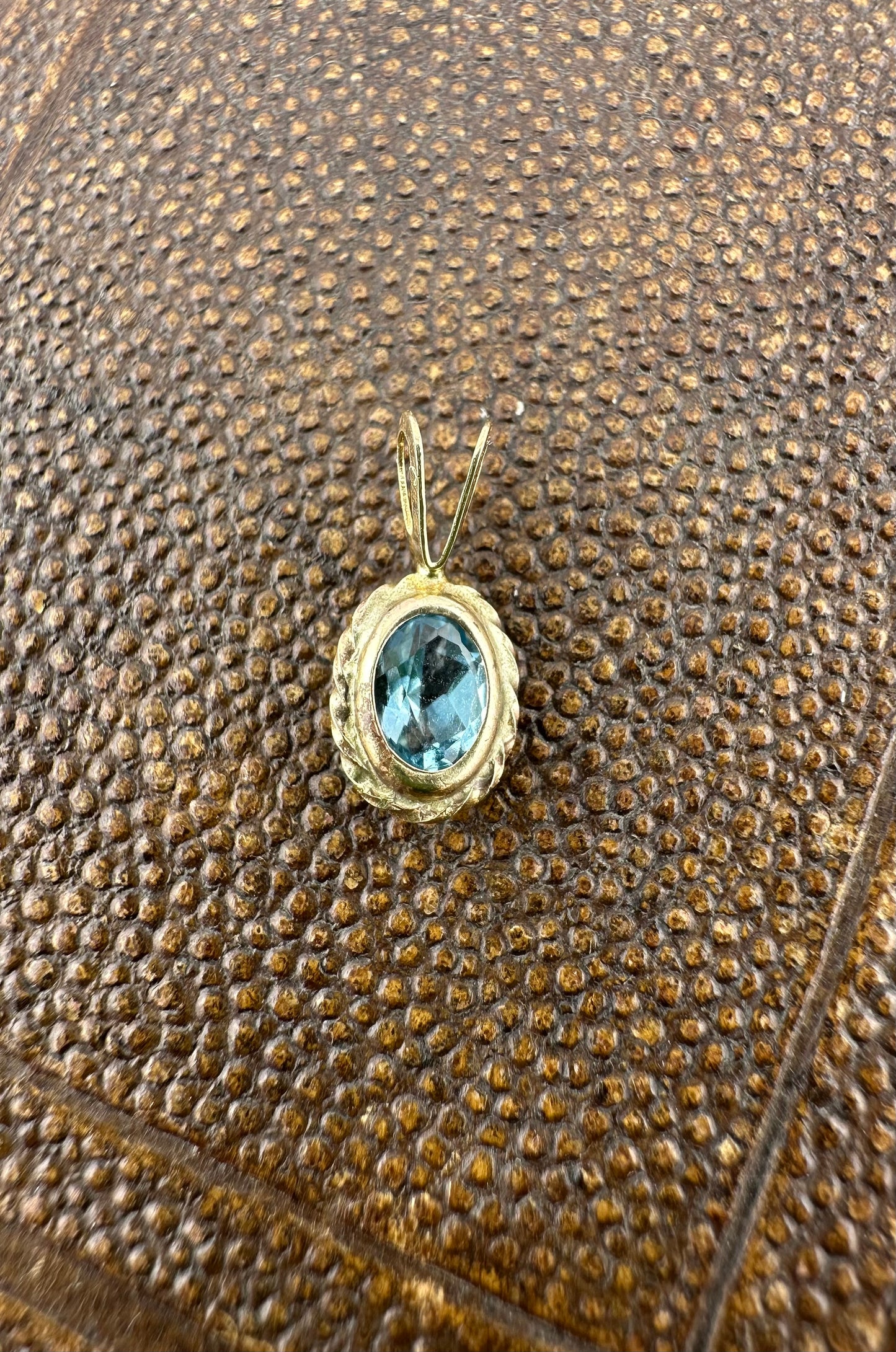 9ct Gold Topaz charm