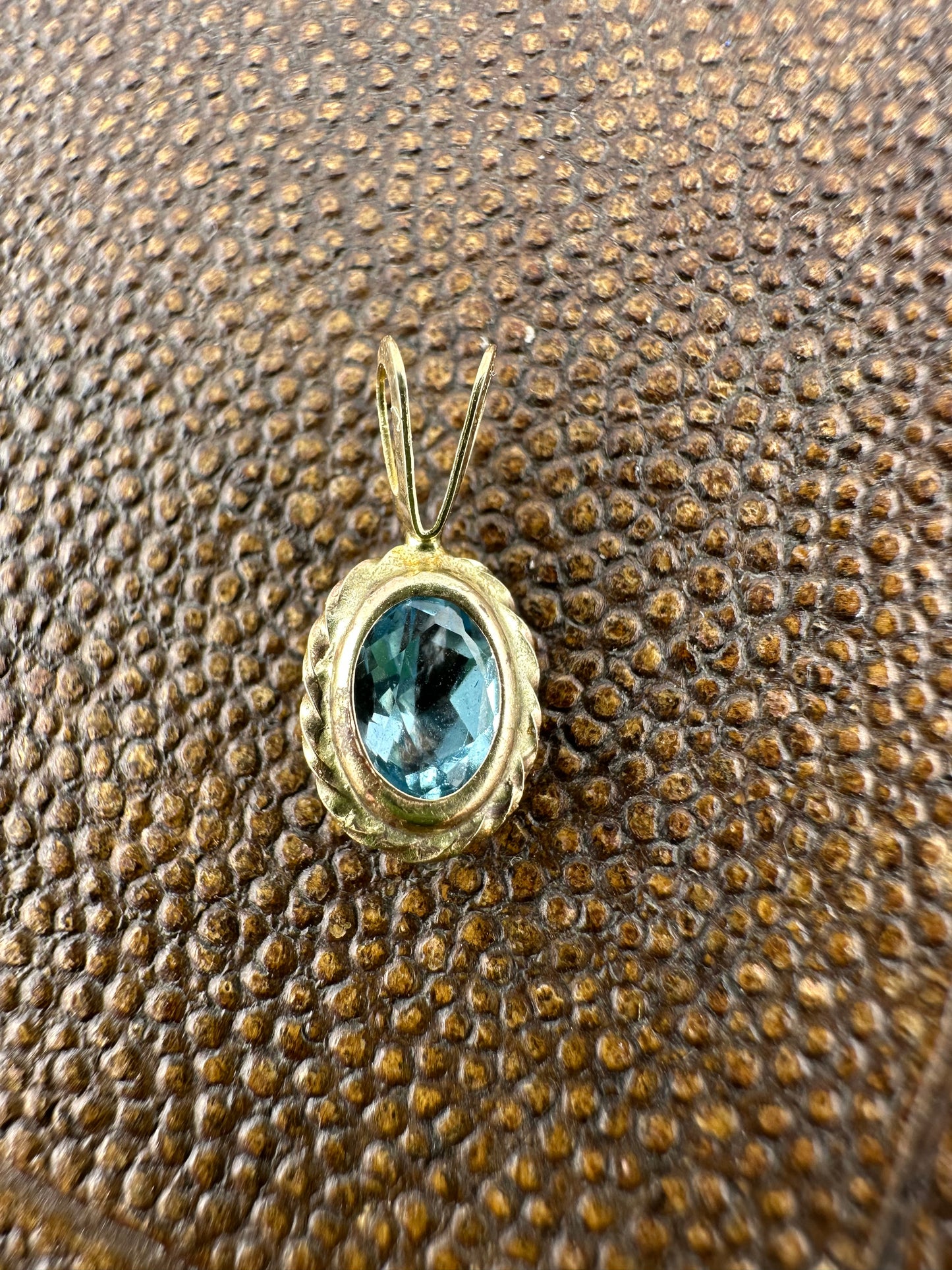 9ct Gold Topaz charm