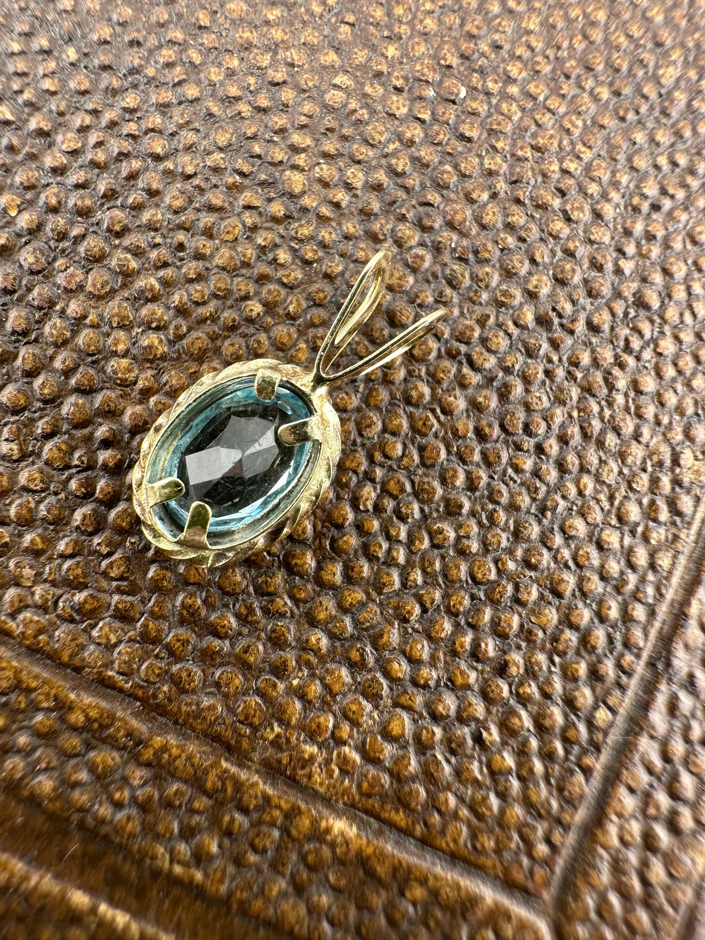 9ct Gold Topaz charm