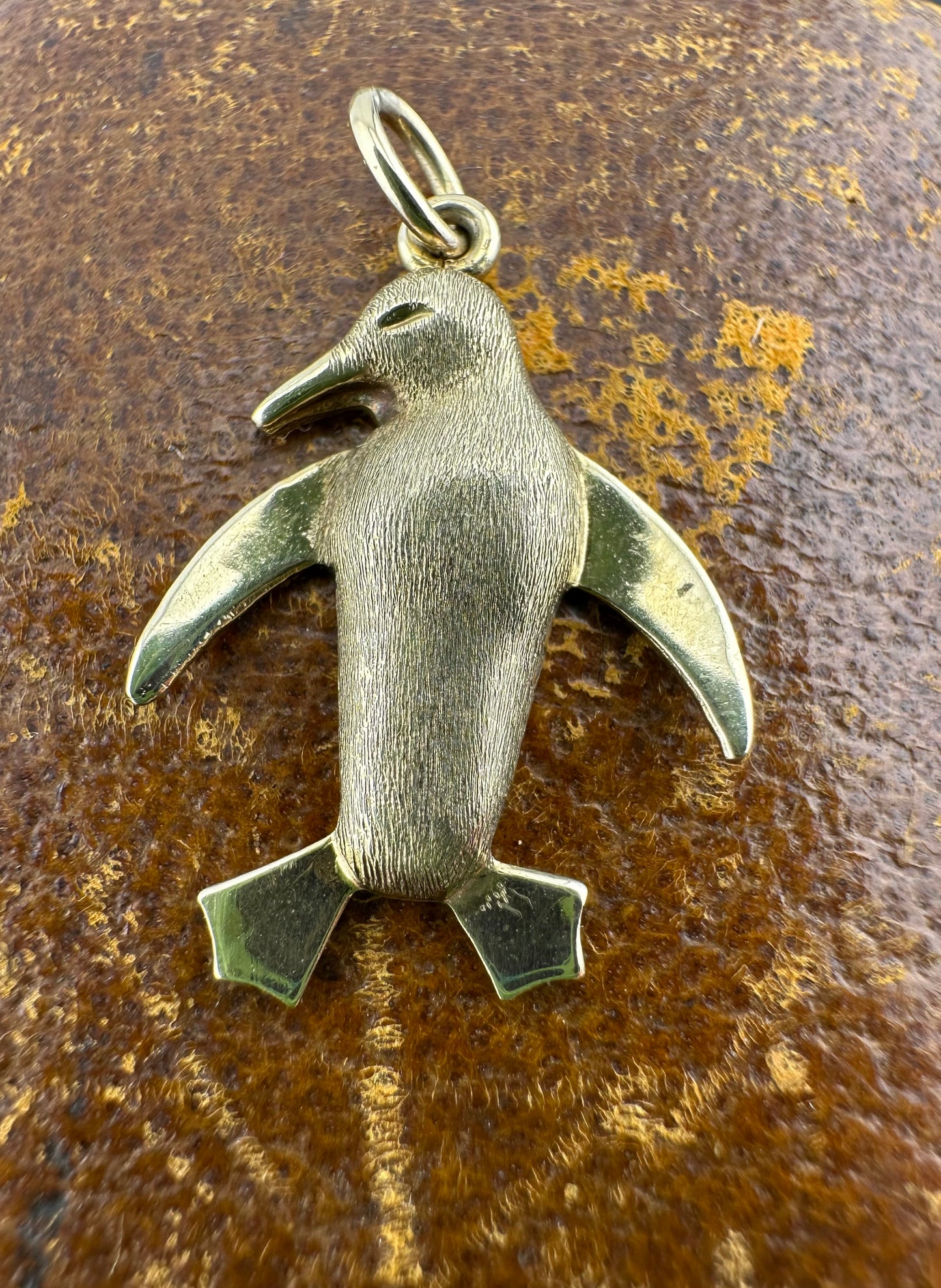 Vintage 9ct Penguin Charm