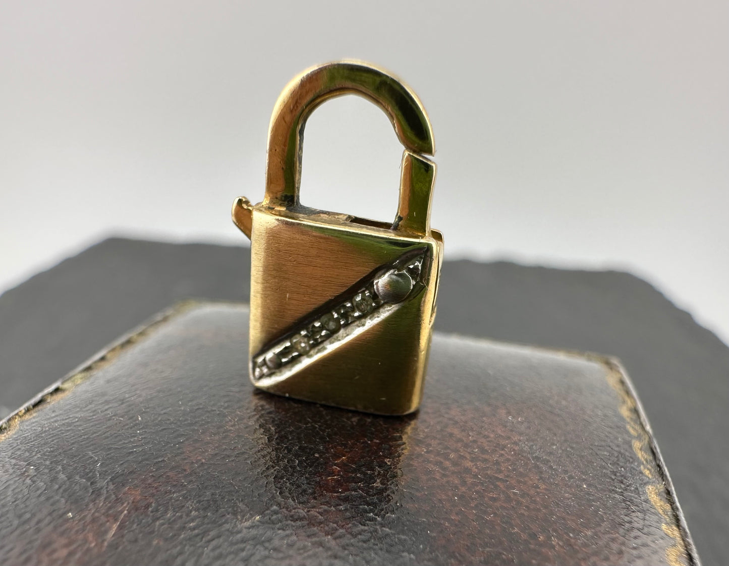 Vintage 9ct Gold & Diamond Padlock