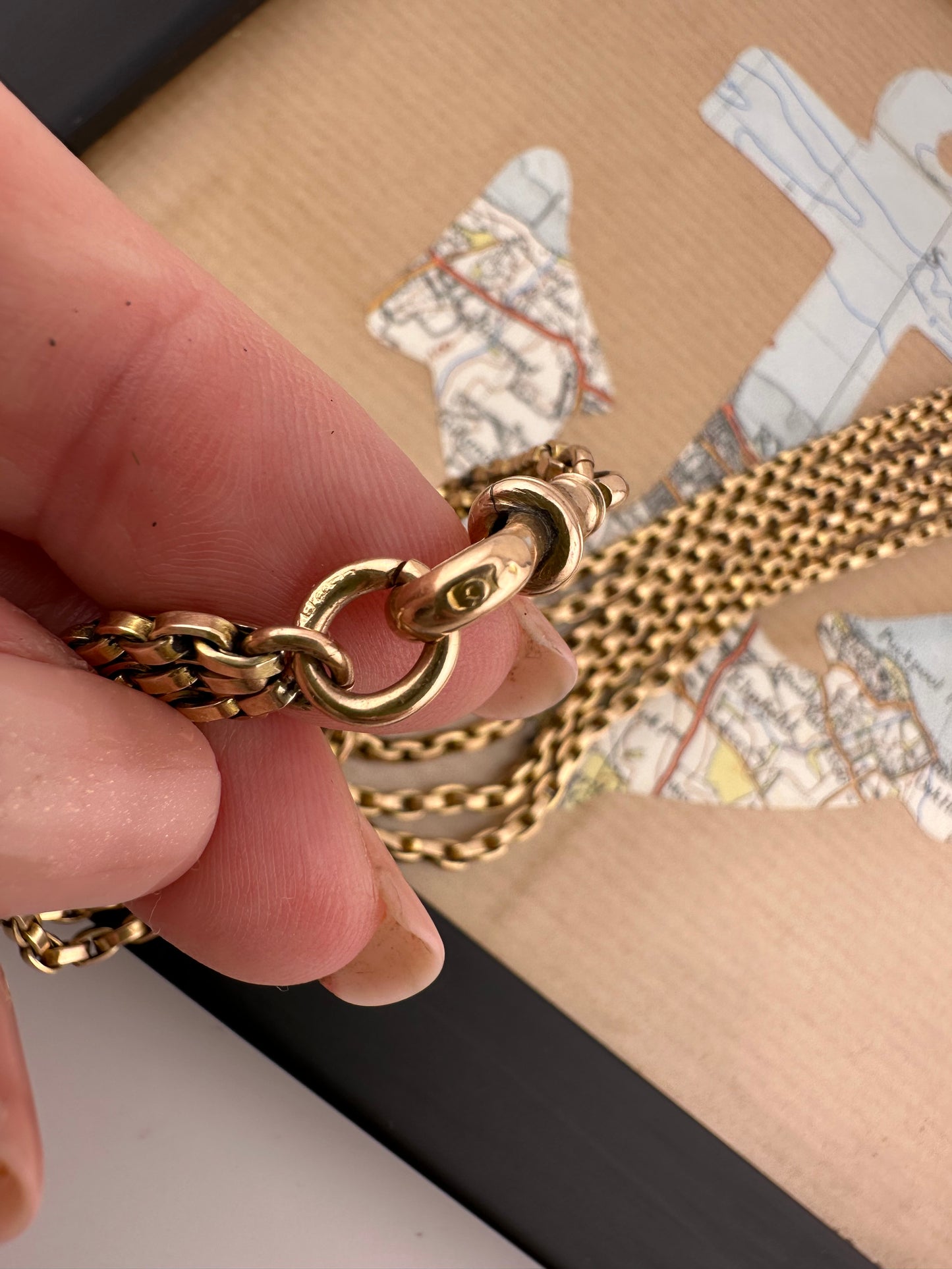 Antique 9ct Gold Triple Flat edged belcher chain with dog clip