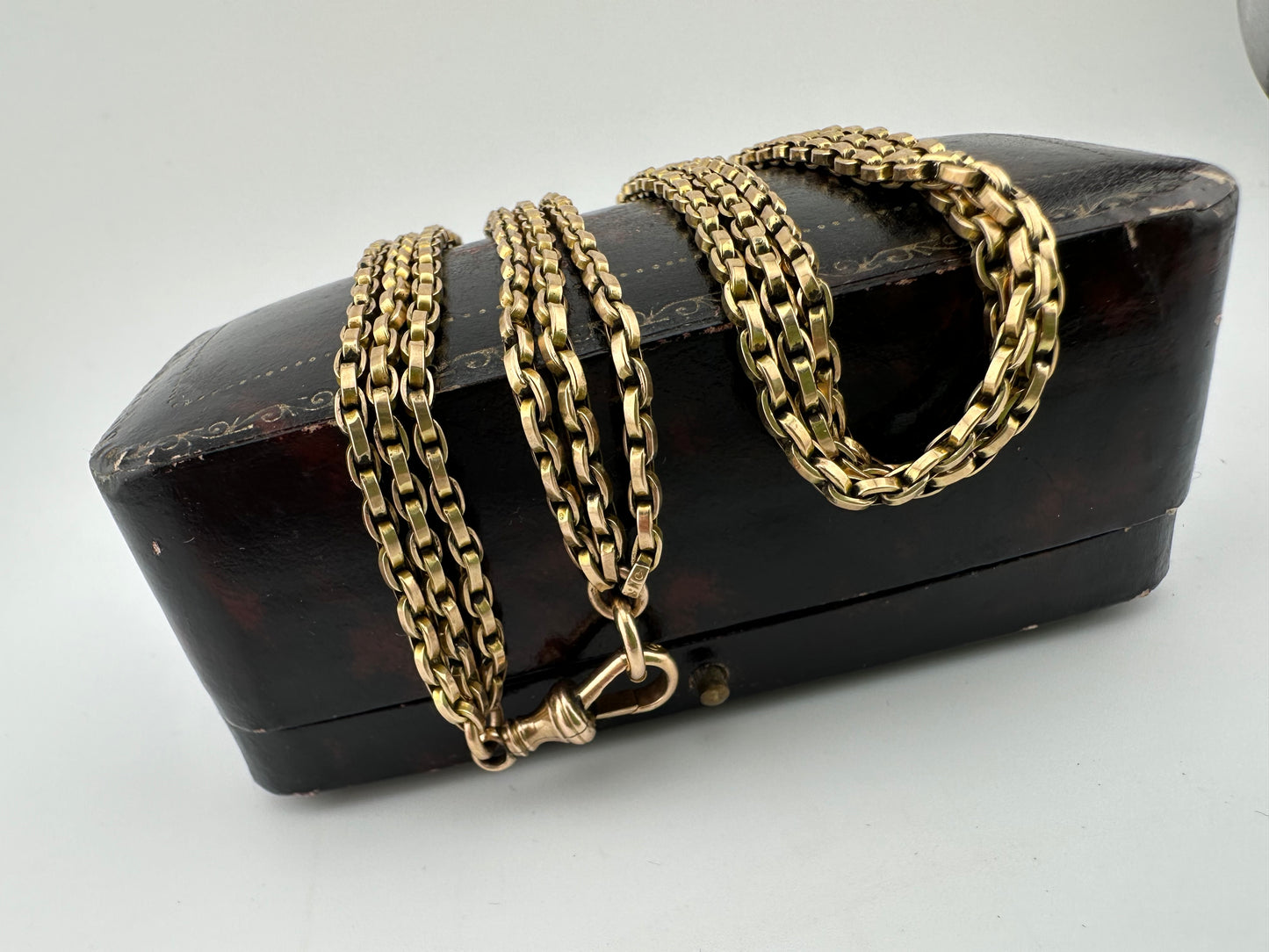 Antique 9ct Gold Triple Flat edged belcher chain with dog clip