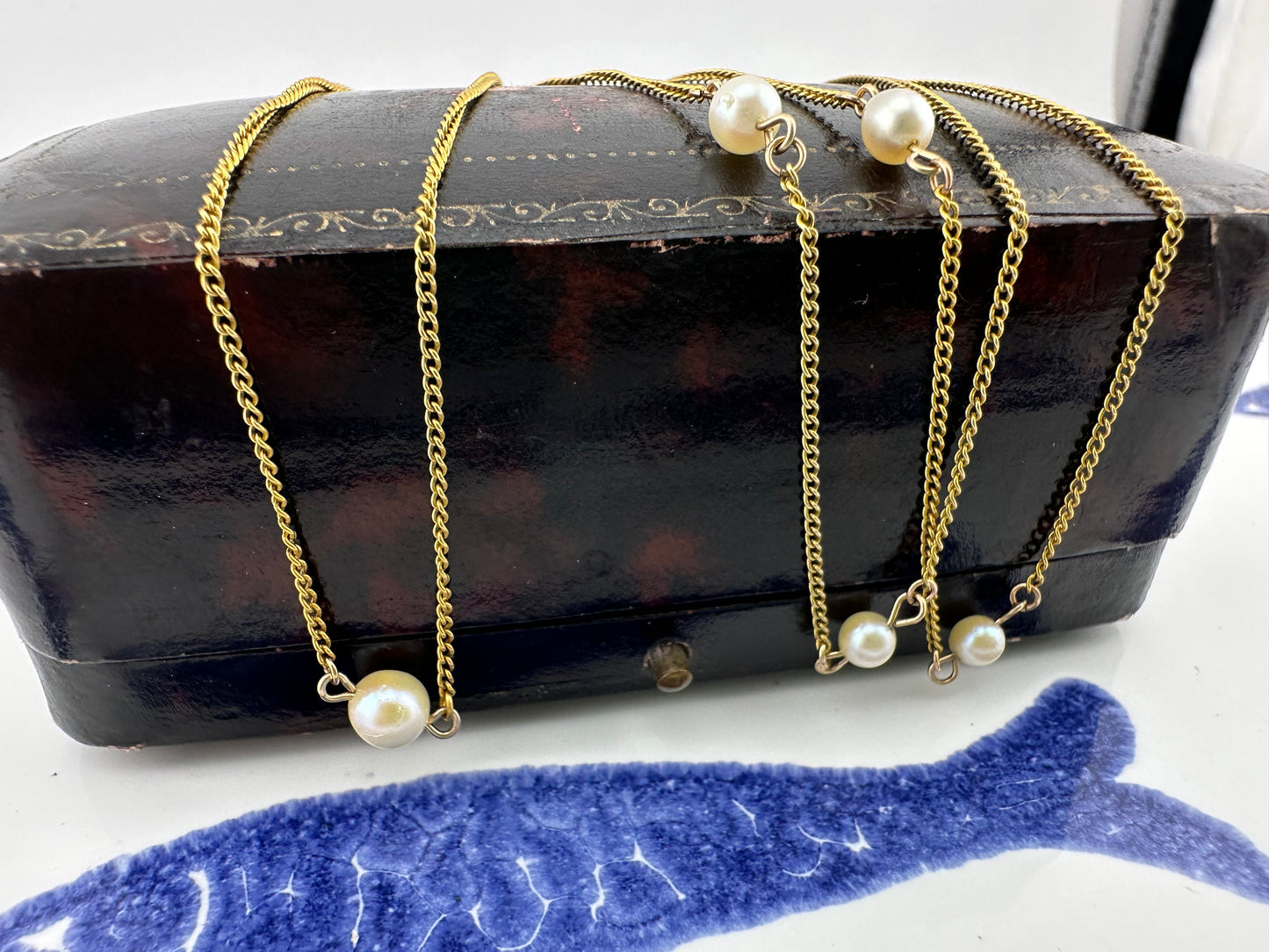 9ct Gold Micro Curb Pearl station chain