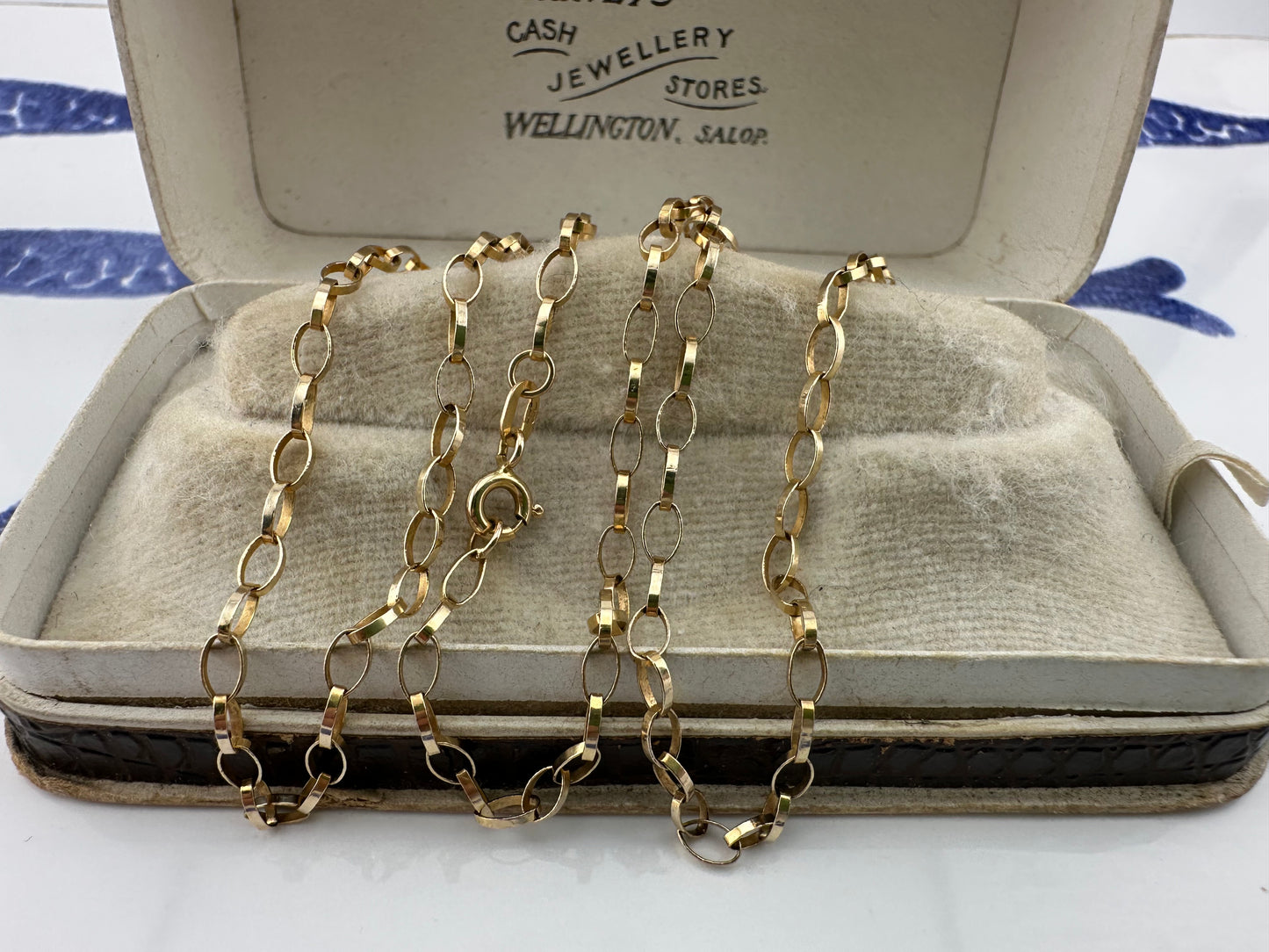 Vintage 9ct Gold Oval Belcher chain