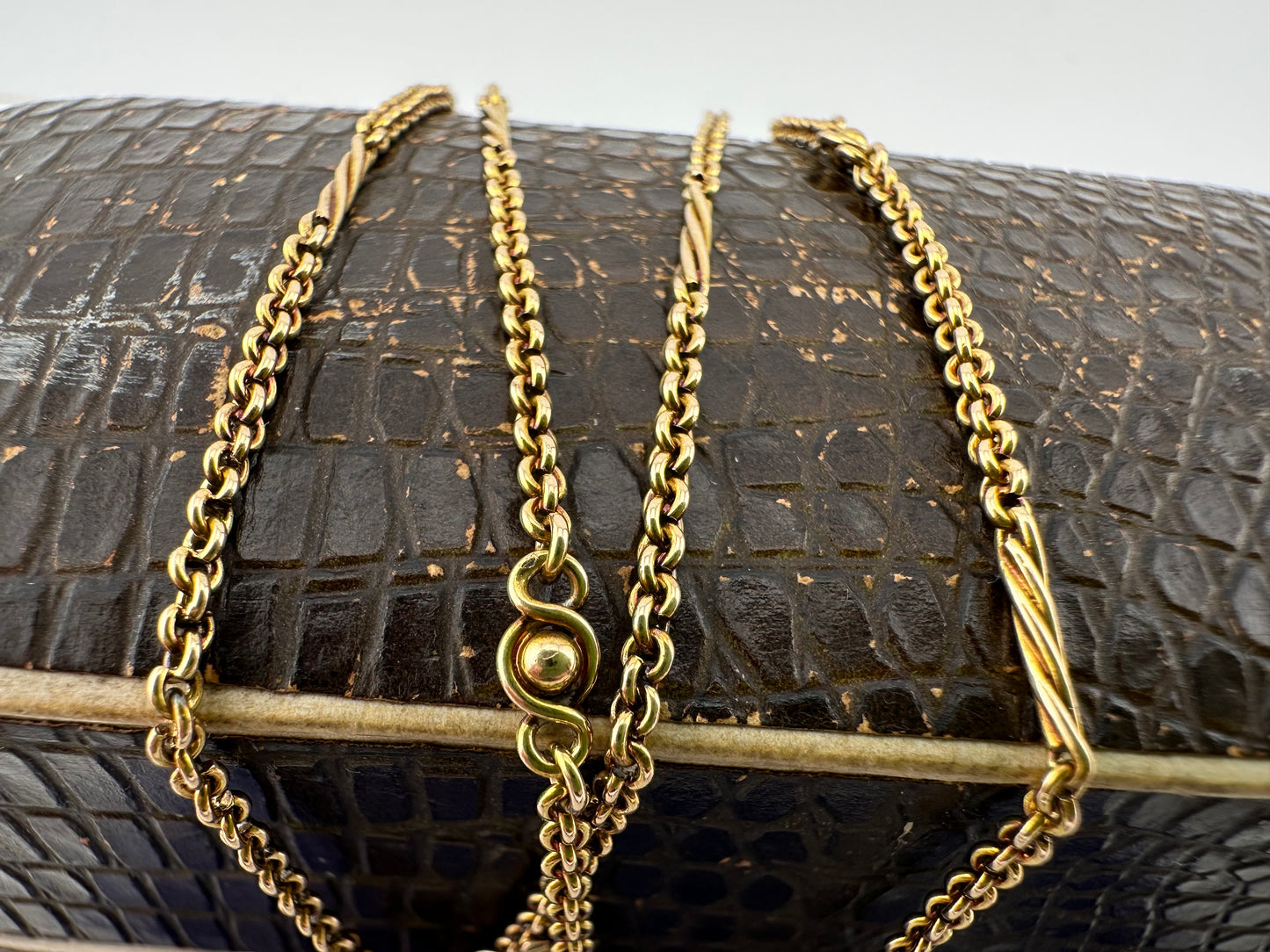Antique 15ct Rose Gold Cable chain with Infinity Ball links and twisted bar links, plus a bolt clasp. 7.71g