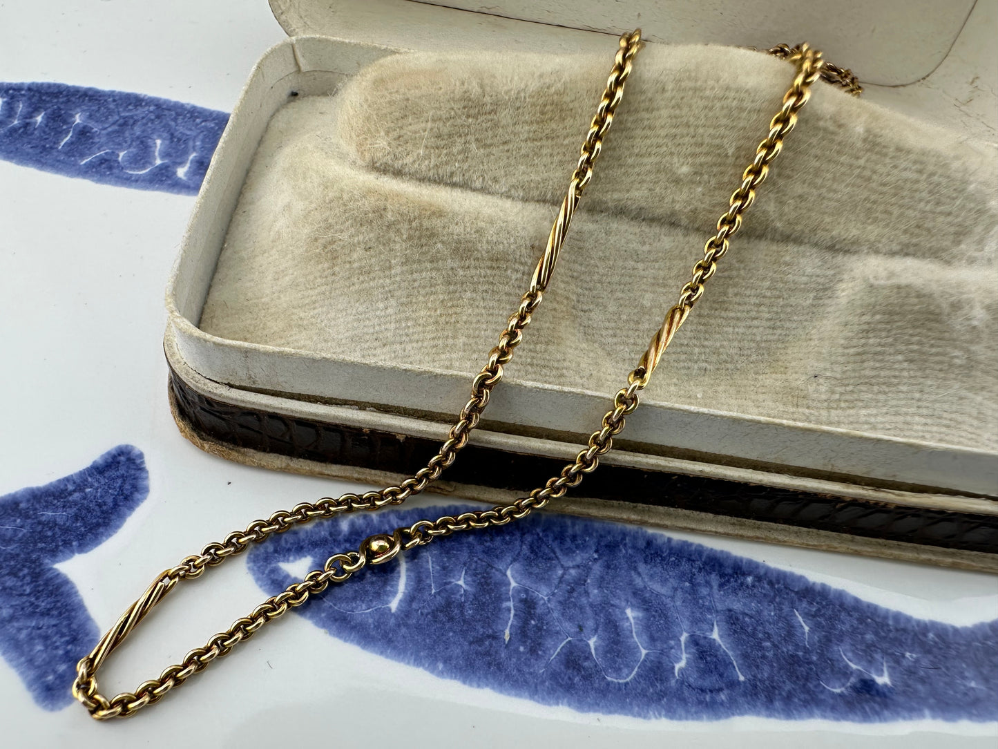 Antique 15ct Rose Gold Cable chain with Infinity Ball links and twisted bar links, plus a bolt clasp. 7.71g