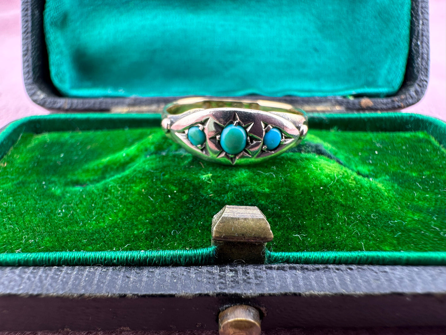 Georgian 18ct Gold Turquoise Boat shaped Gypsy ring, 1806