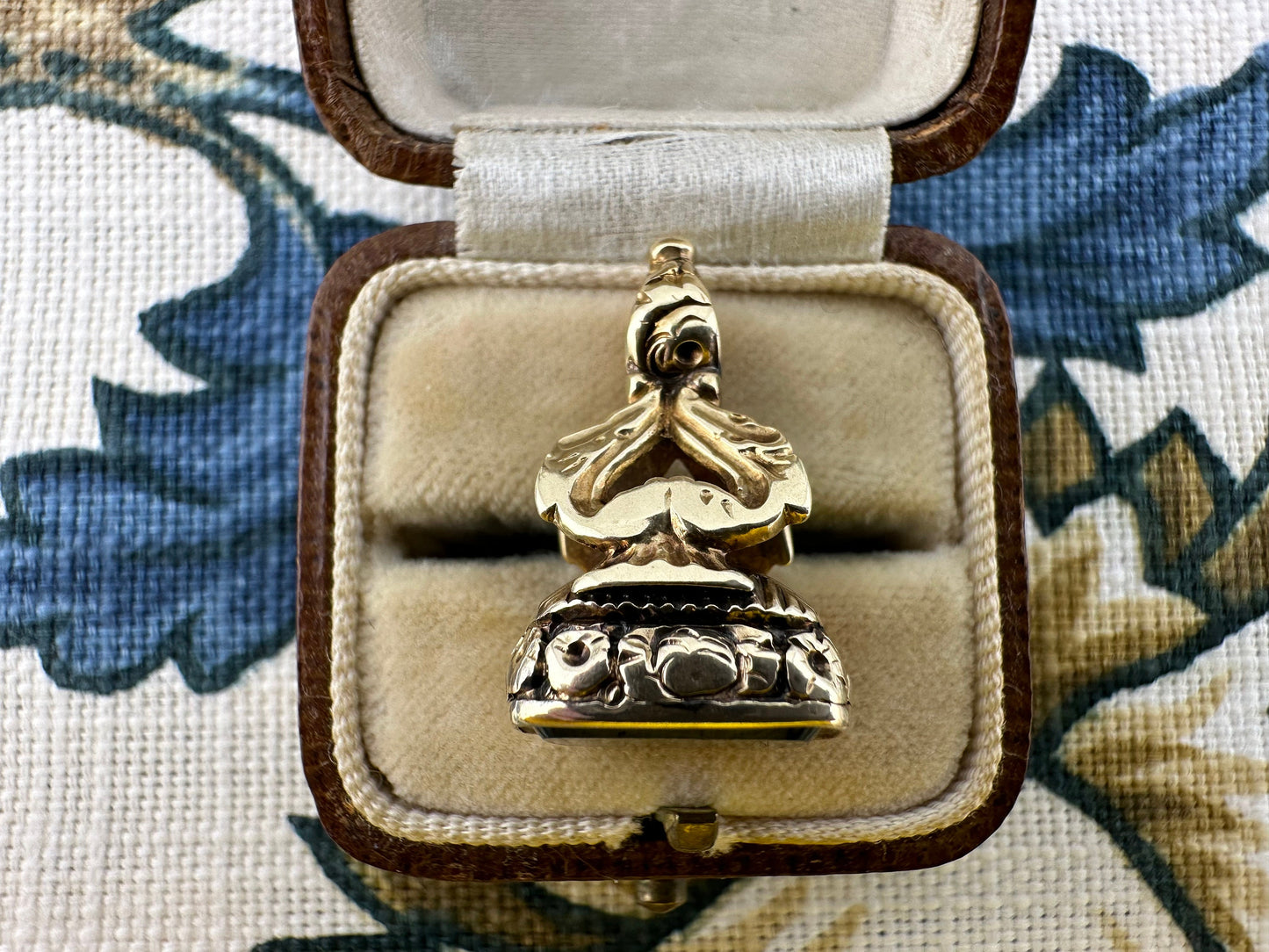 15ct Gold Bloodstone fob