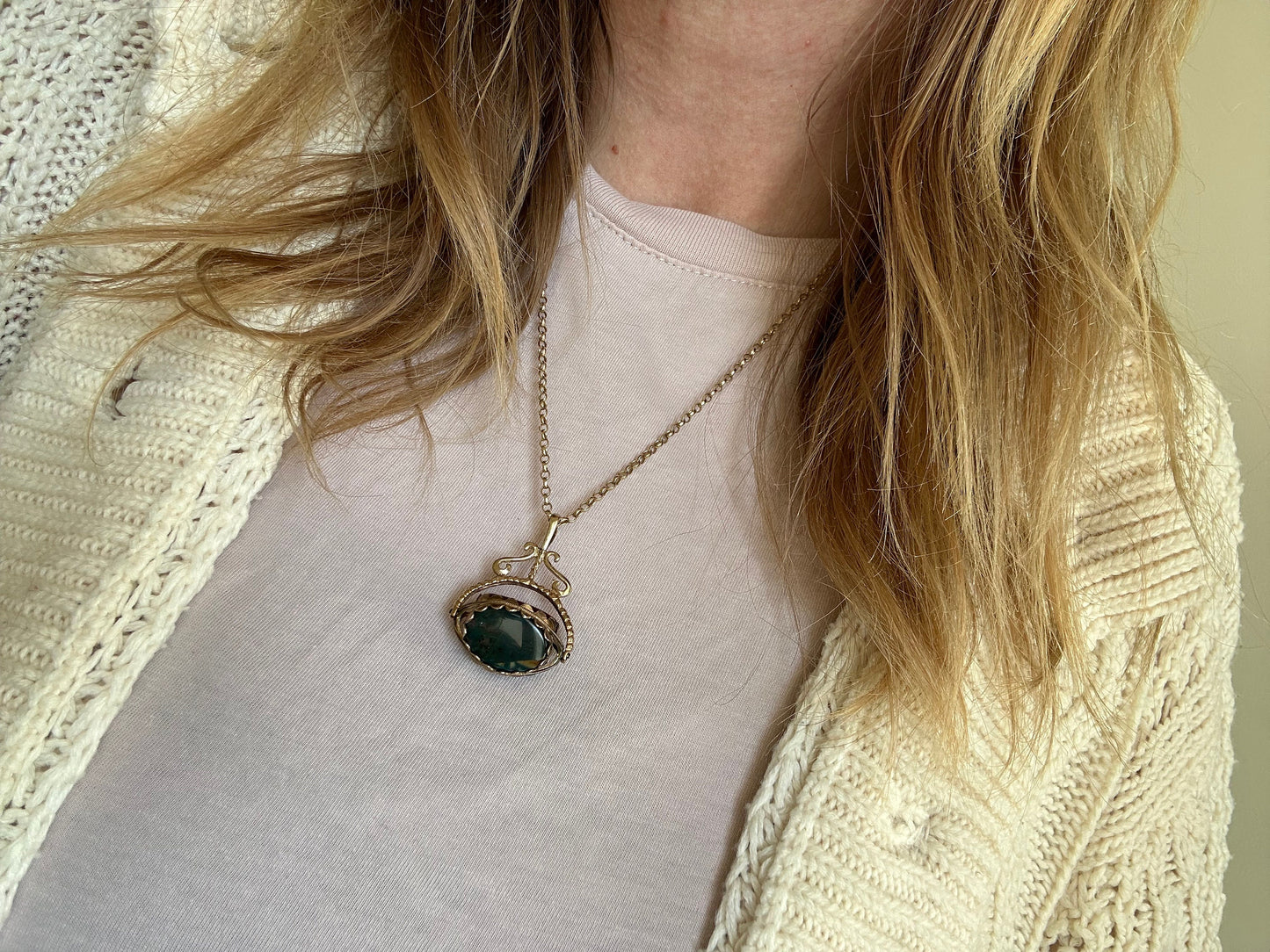9ct Gold Bloodstone, Onyx & Carnelian Spinner fob