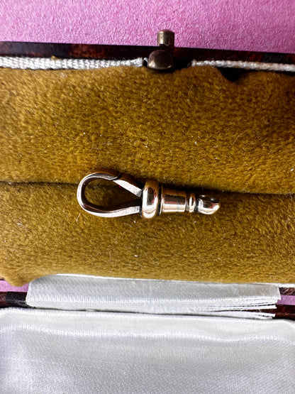 Antique 9ct rose gold Flat Edge Dog clip