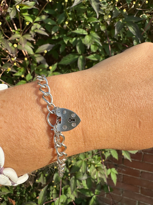 Sterling Silver Curb bracelet with heart padlock