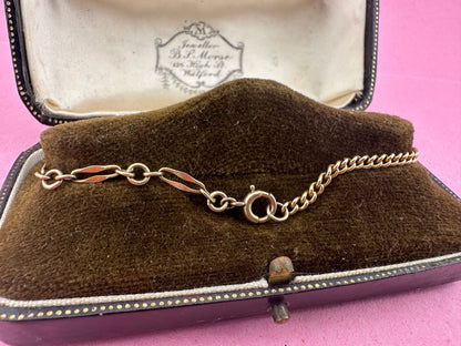 Vintage 9ct Gold Garnet and Bar station bracelet