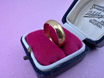 Vintage 22ct Gold band- D shape