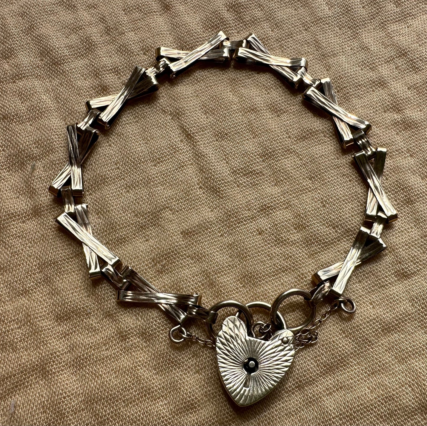 Vintage X ‘Kiss’ Gate Bracelet with patterned heart padlock