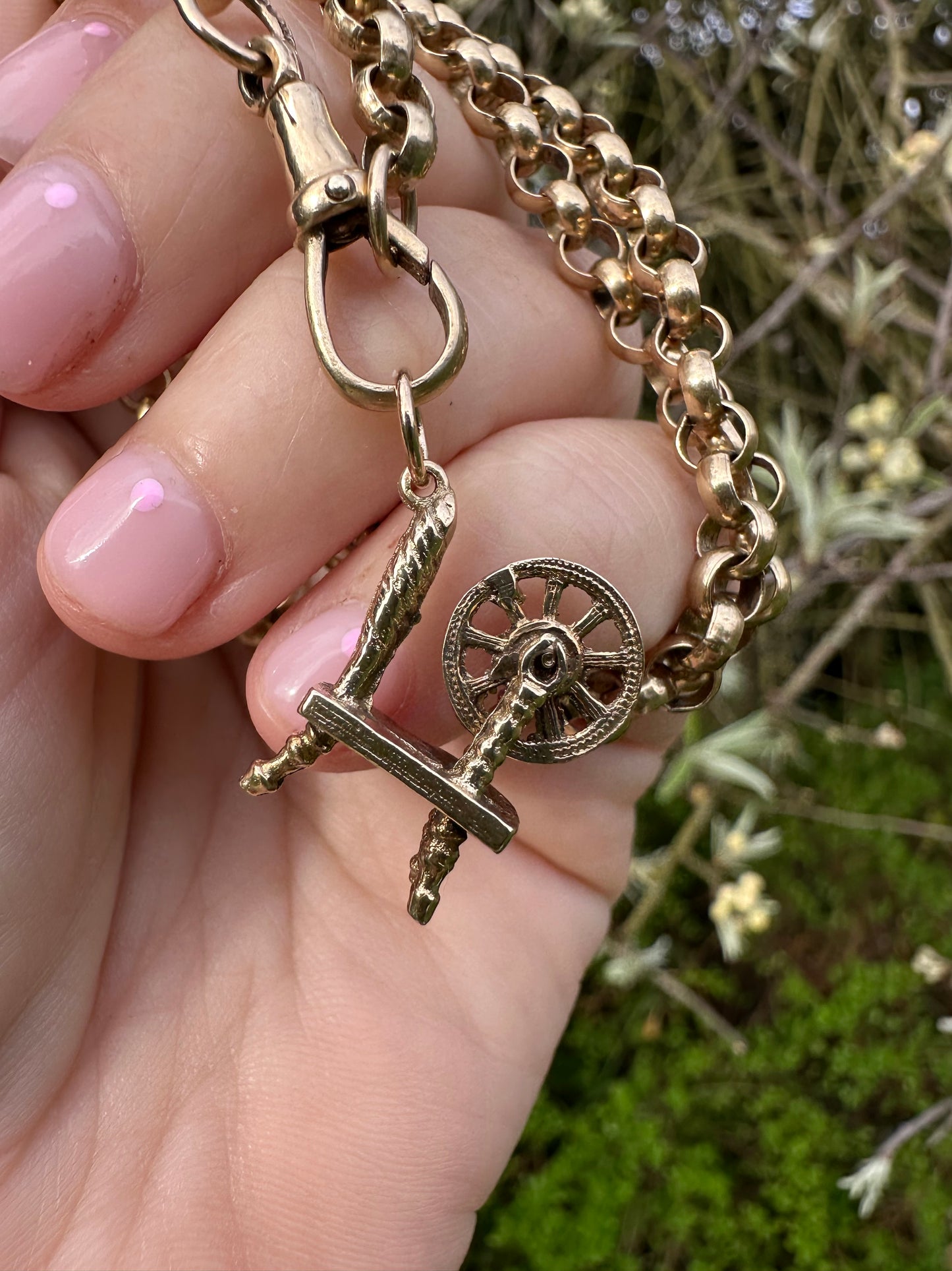 Vintage 9ct Spinning Wheel articulated charm