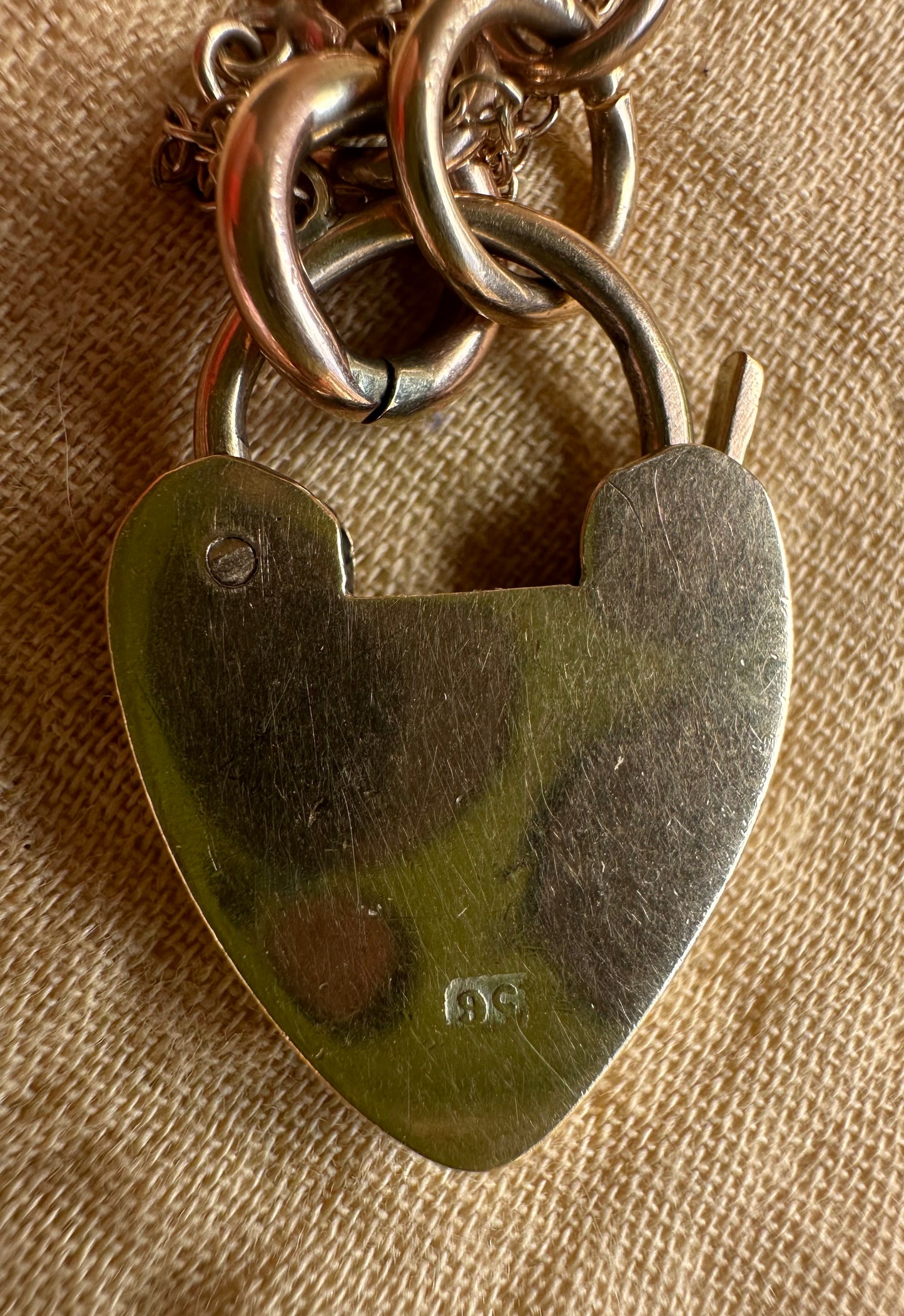 Antique 9ct Gold Graduated Curb bracelet with large heart padlock