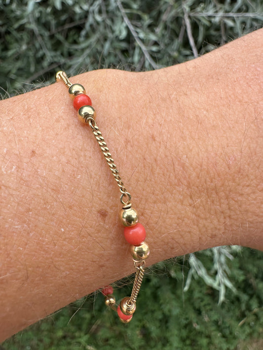 Vintage 9ct Gold Coral station bracelet