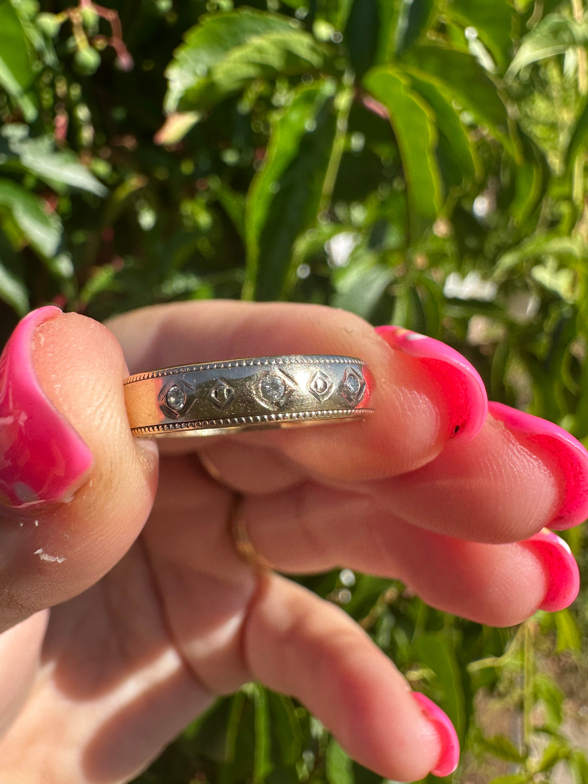 Vintage 9ct Flush set Diamond band