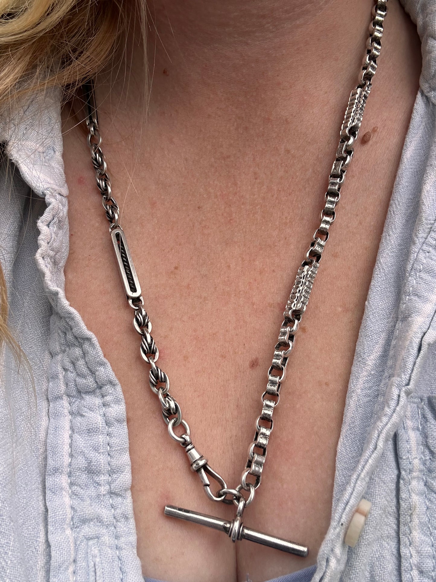 Sterling Silver bars & fancy link Albert chain wi the T-bar and dogclip
