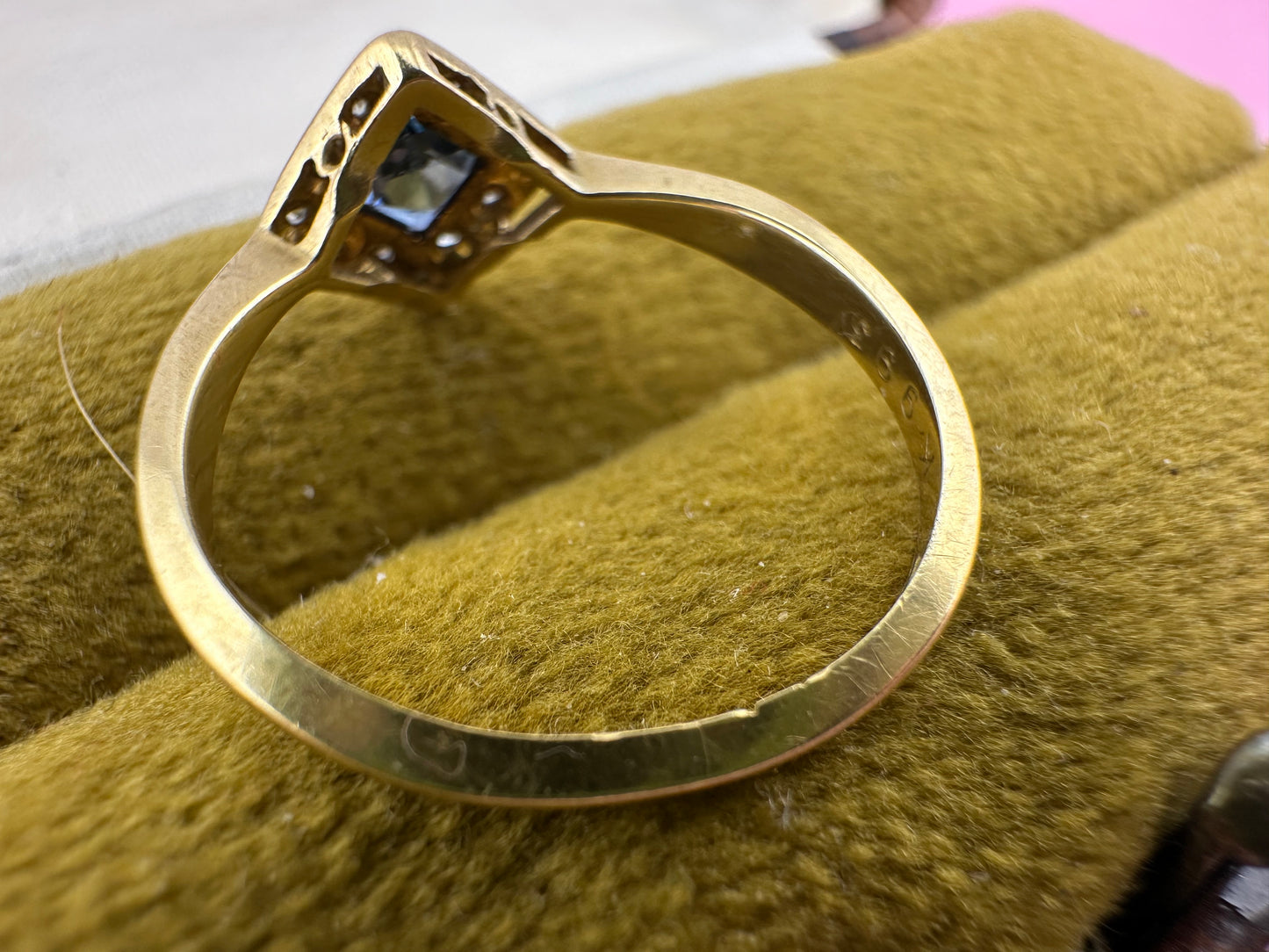 18ct Gold and platinum Sapphire and Diamond ring