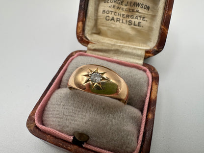 Antique 18ct Gold Star set Diamond Gypsy ring