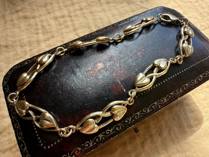Vintage 9ct Gold Leaf/heart bracelet