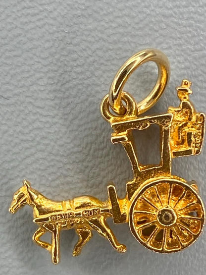 Vintage 9ct Gold Horse & Carriage charm