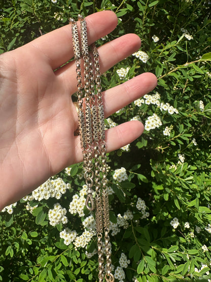 Antique 9ct Gold Fancy Bar and faceted belcher chain with screw top dog clip