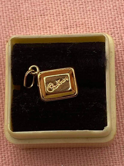 Vintage 9ct Cadbury Chocolate charm
