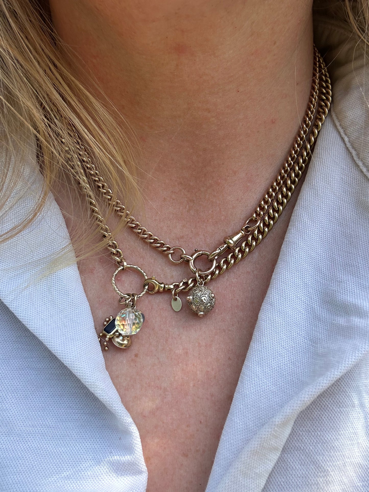 Antique 9ct Gold Orb pendant