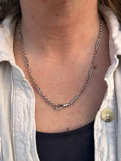 Vintage Sterling Silver Twist trombone & belcher chain with swivel dog clip