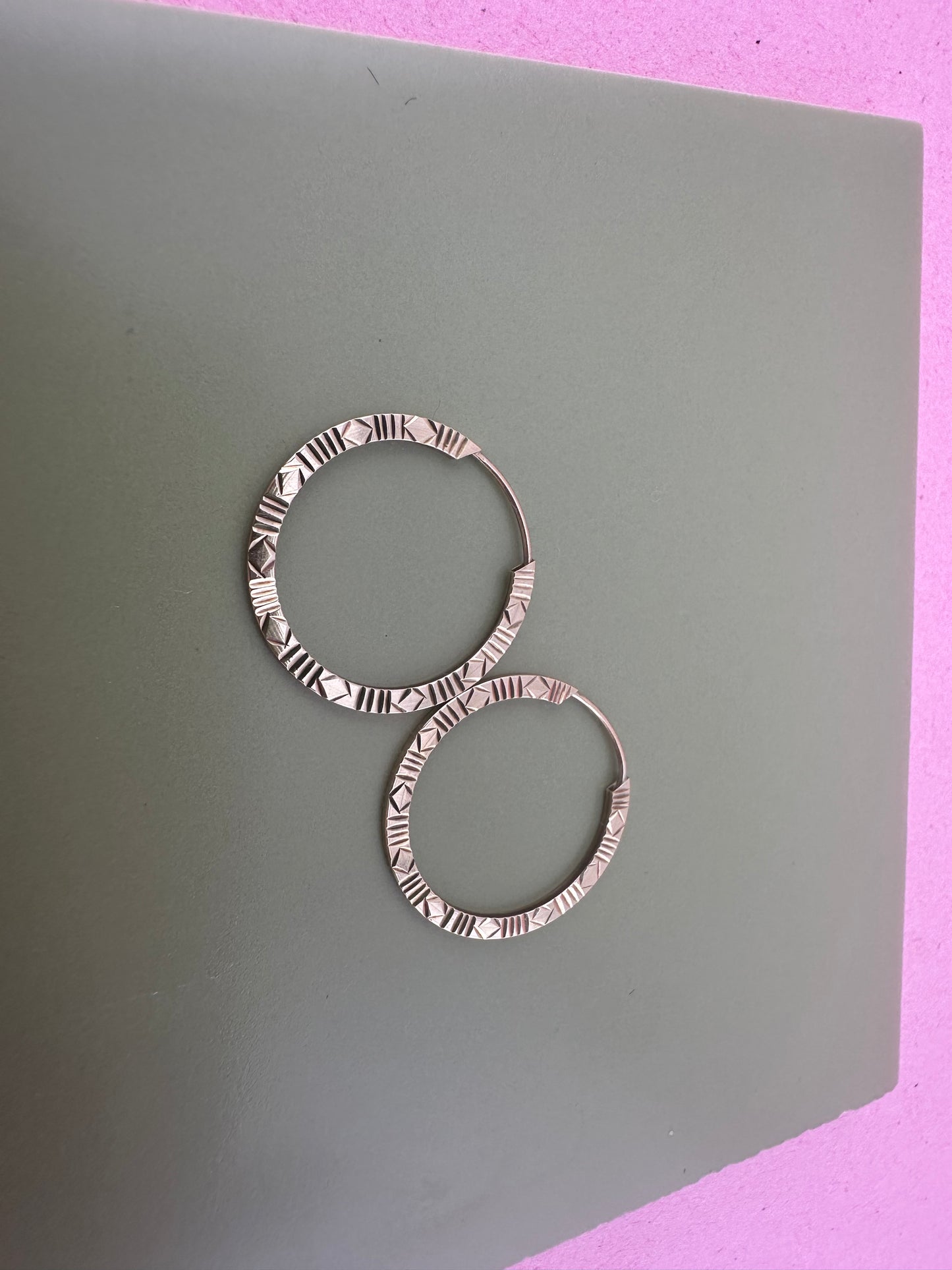 Vintage 9ct gold Round Hoops