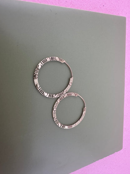 Vintage 9ct gold Round Hoops
