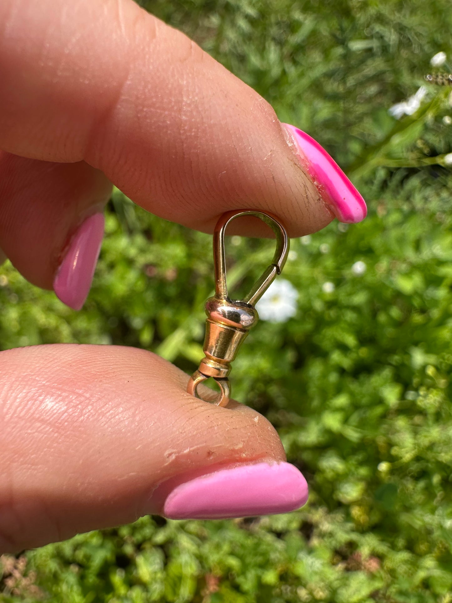 Antique 9ct Gold Dog clip