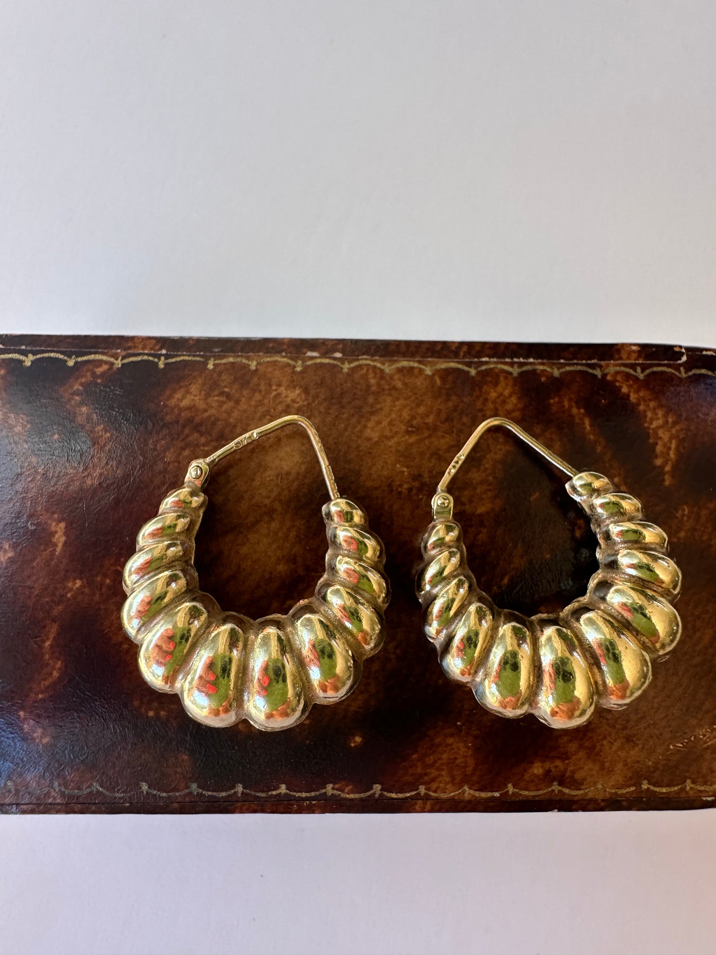 Vintage 9ct Gold Puffy Ribbed Hoops