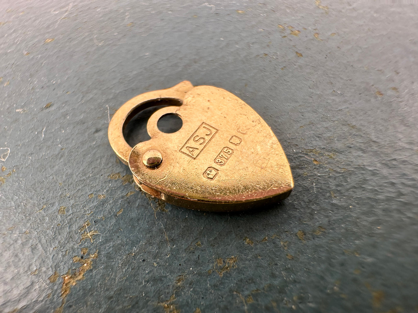 Vintage 9ct Gold Mini Heart Padlock