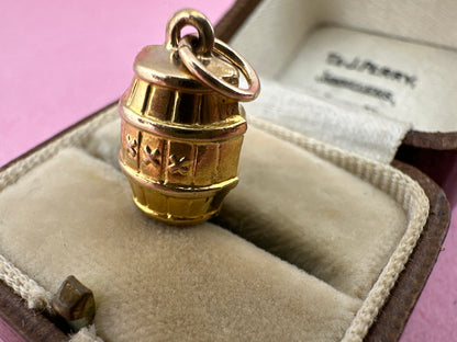 Vintage 9ct Moonshine Barrel charm