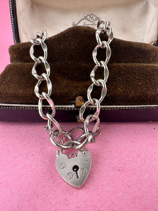 Sterling silver Curb bracelet with heart padlock