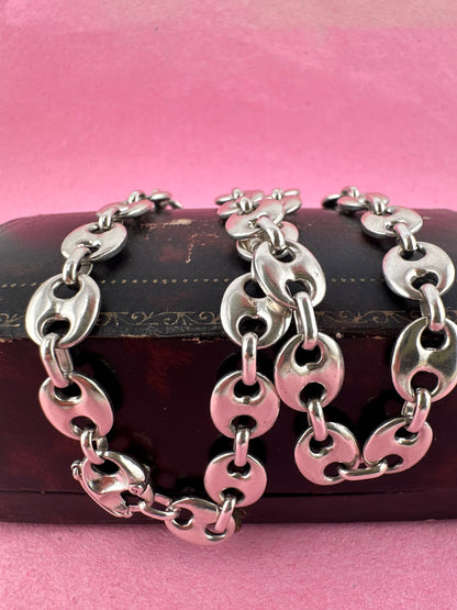 Sterling Silver Mariner chain with concealed clasp.