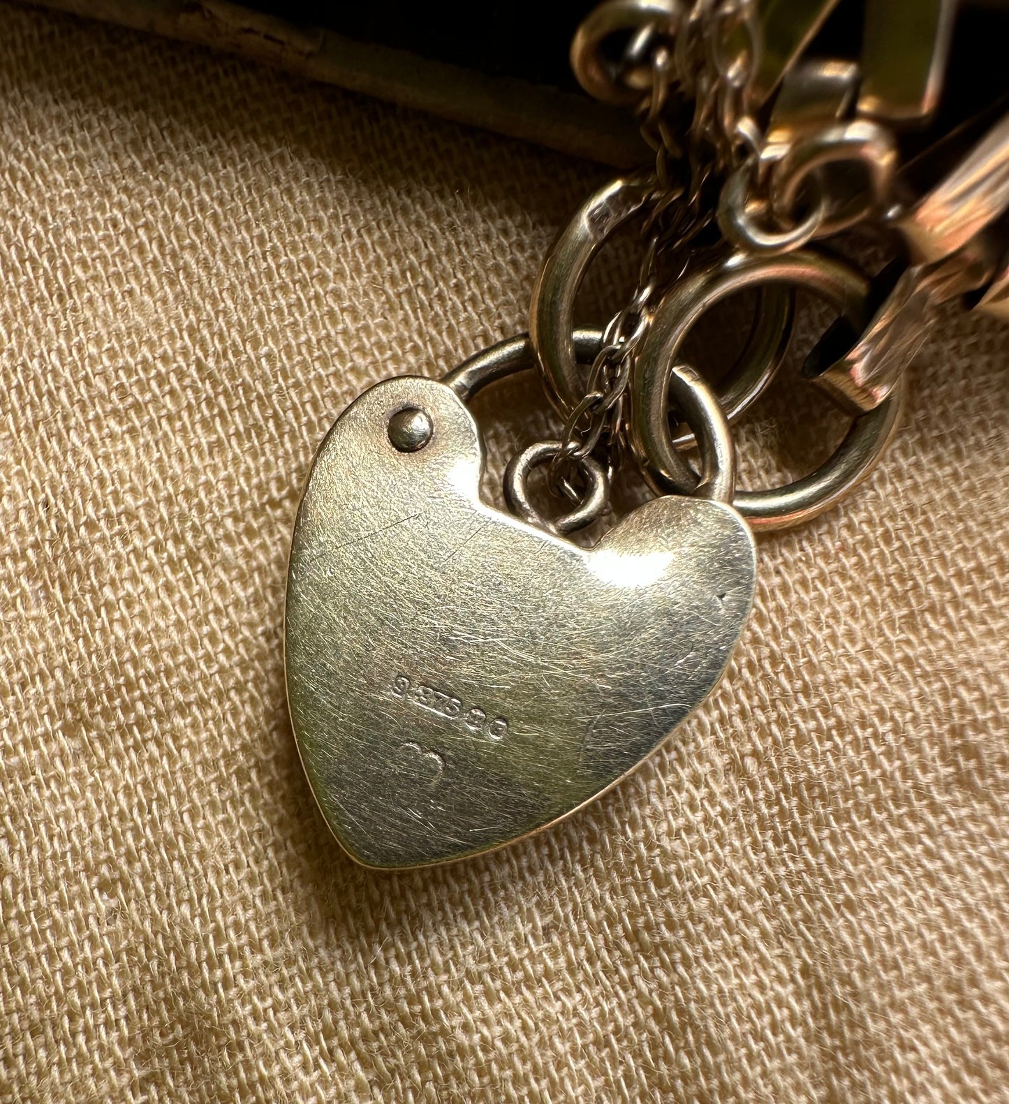 Vintage X ‘Kiss’ Gate Bracelet with patterned heart padlock