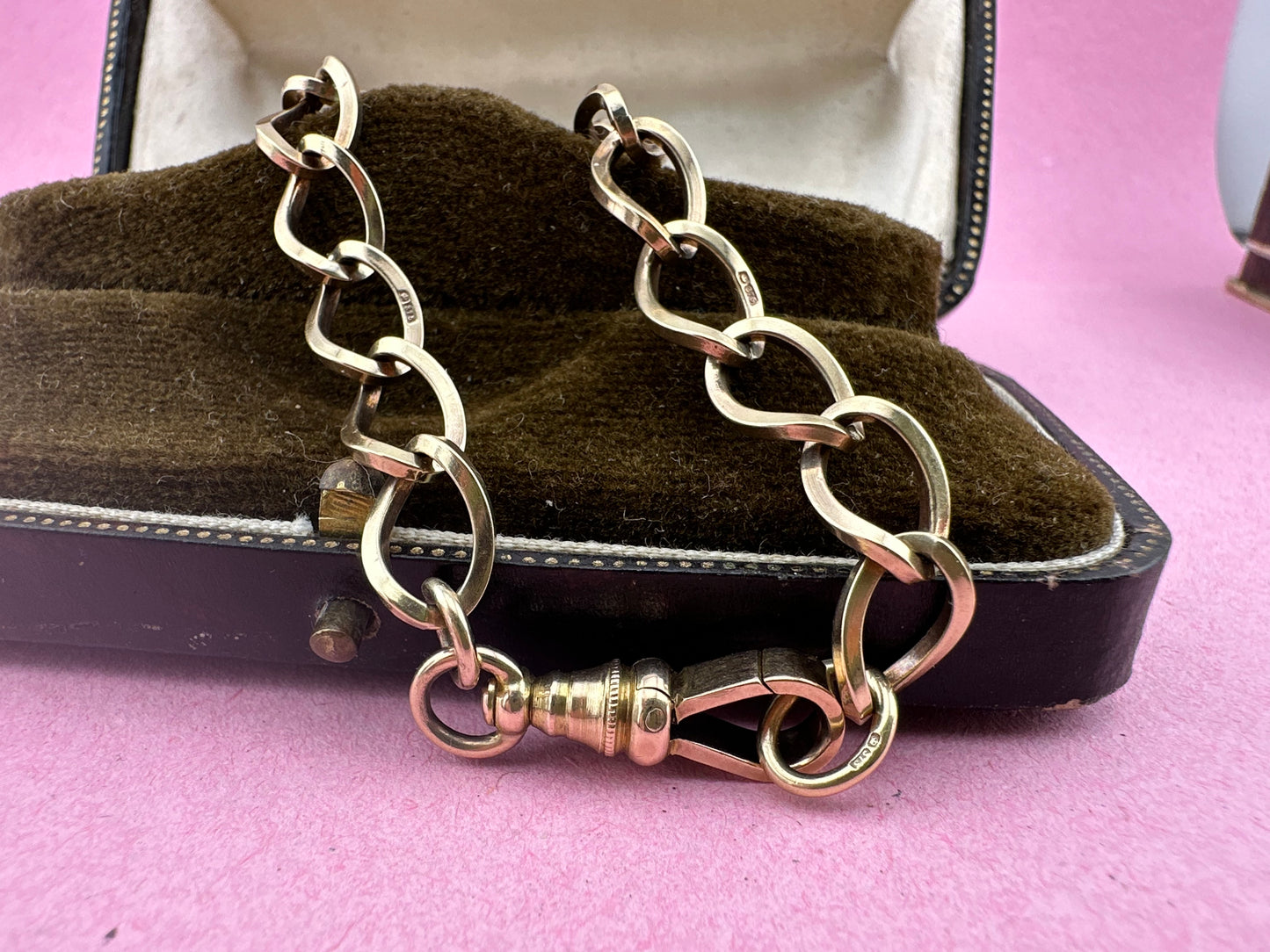 Vintage 9ct Gold Open curb bracelet with victorian flat edged dog clip