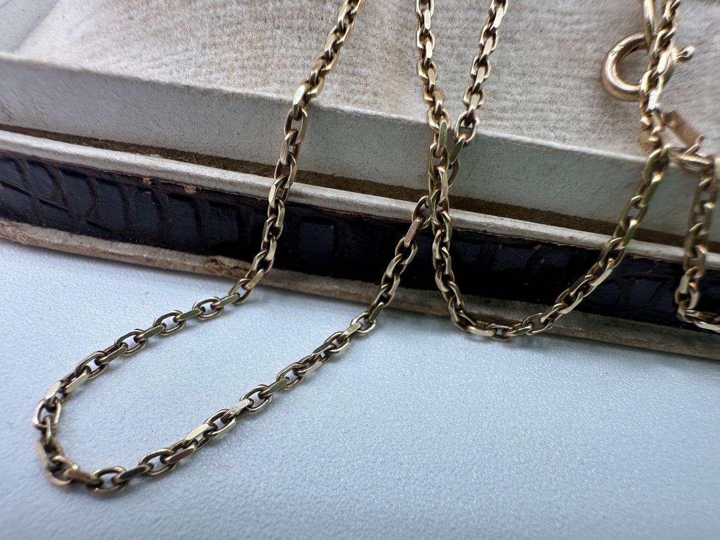 Vintage 9ct yellow gold biker chain