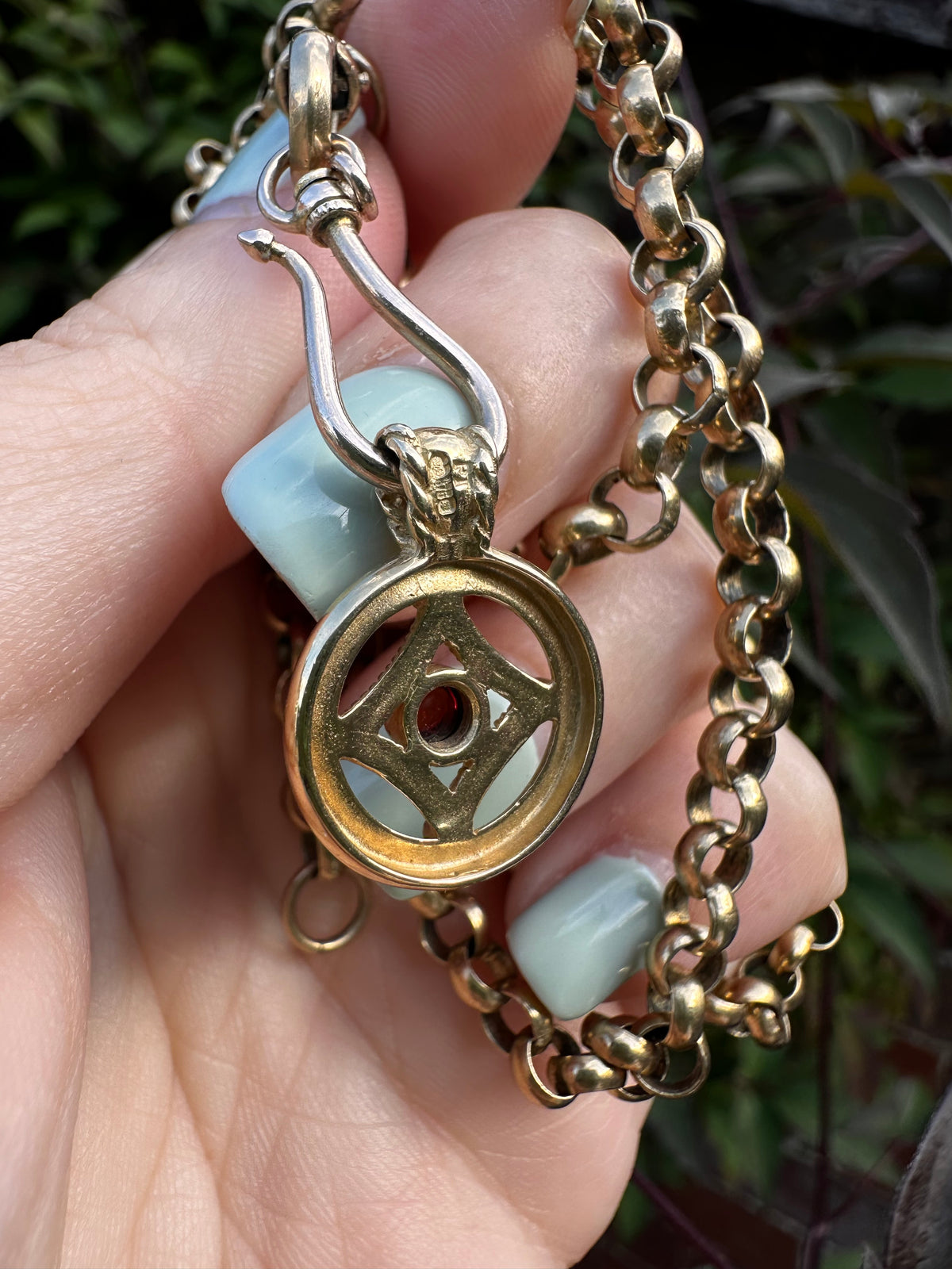 Vintage 9ct gold Garnet Cabochon Pendant
