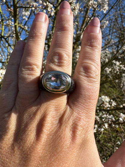 14ct Gold Onyx and Rock Crystal ring